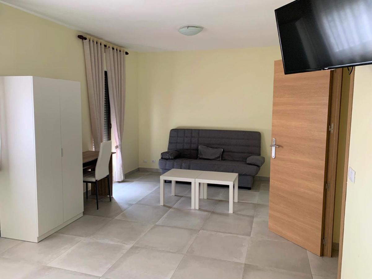 La Villa Hostal Calvarrasa de Abajo Buitenkant foto